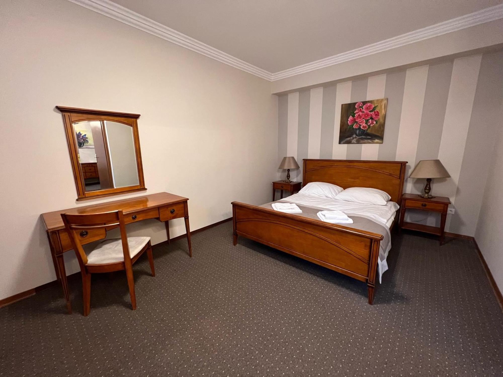 Centrum Konferencyjno-Apartamentowe Mrowka วอร์ซอ ภายนอก รูปภาพ
