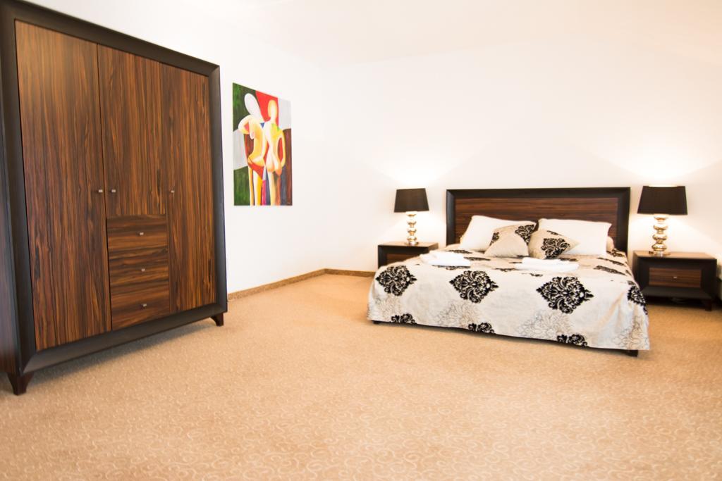 Centrum Konferencyjno-Apartamentowe Mrowka วอร์ซอ ภายนอก รูปภาพ